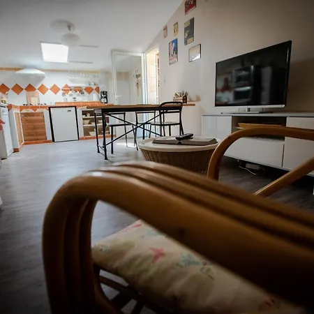 Entre Bordeaux Et Saint-emilion Holiday home Genissac
