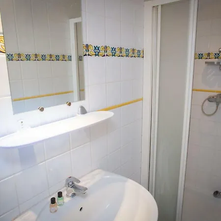 Holiday home Entre Bordeaux Et Saint-emilion Genissac
